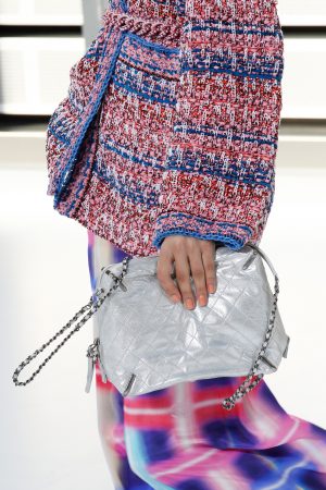 chanel-silver-clutch-bag-spring-2017-300x450