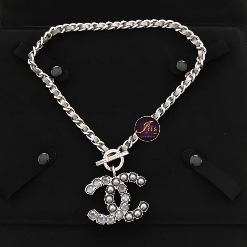 ต่างหู Chanel earring Set 2 สวยๆ ทุกแบบ ของใหม่ พร้อมส่งจ้า ^^ – Iris Shop