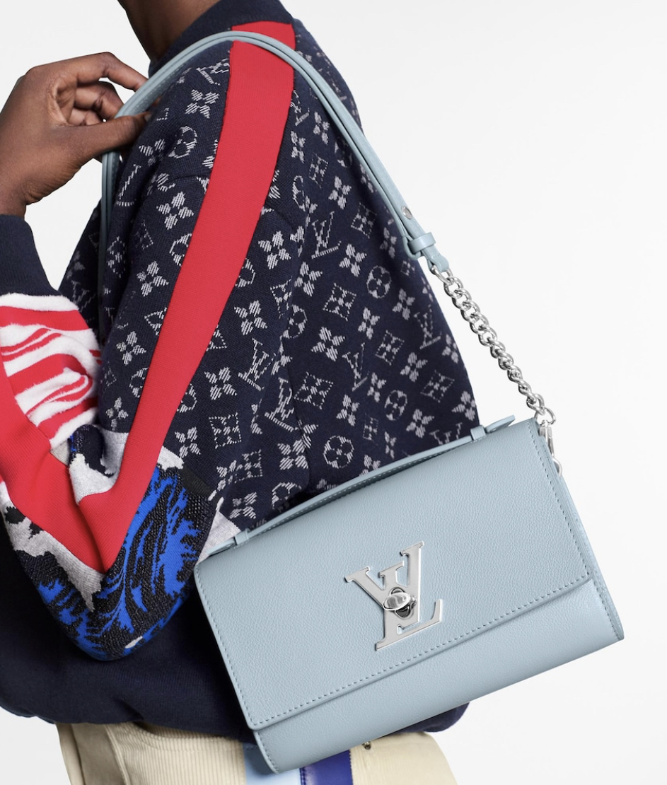 Louis-Vuitton Lockme clutch Olympe Blue